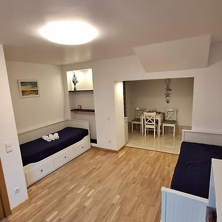By Meta Apartment *