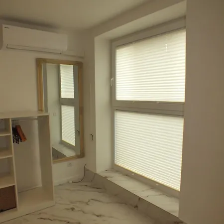 Apartment By Meta *