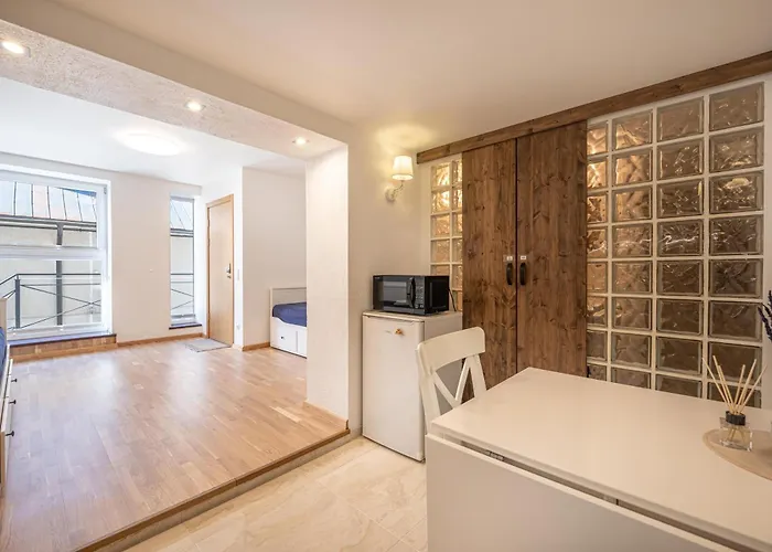 דירה By Meta פלאנגה